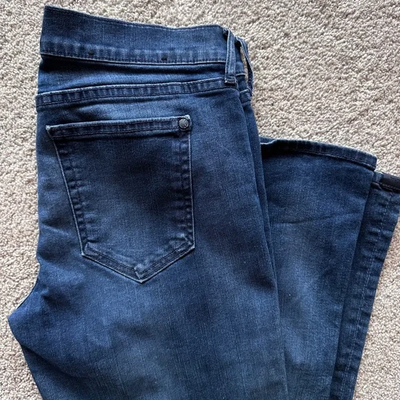 Koral Los Angelos Very Stretchy Dark Denim "Dare to Flare" Slim-Flare Jeans 29 - Picture 3 of 7